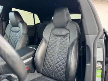 AUDI Q8 S line 55 TFSIe qu. ACC B&O HDMATRIX HEAD LED