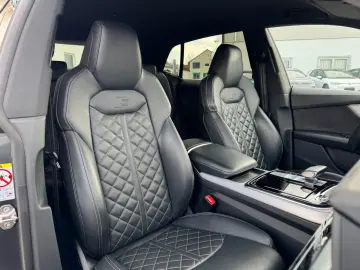 AUDI Q8 S line 55 TFSIe qu. ACC B&O HDMATRIX HEAD LED