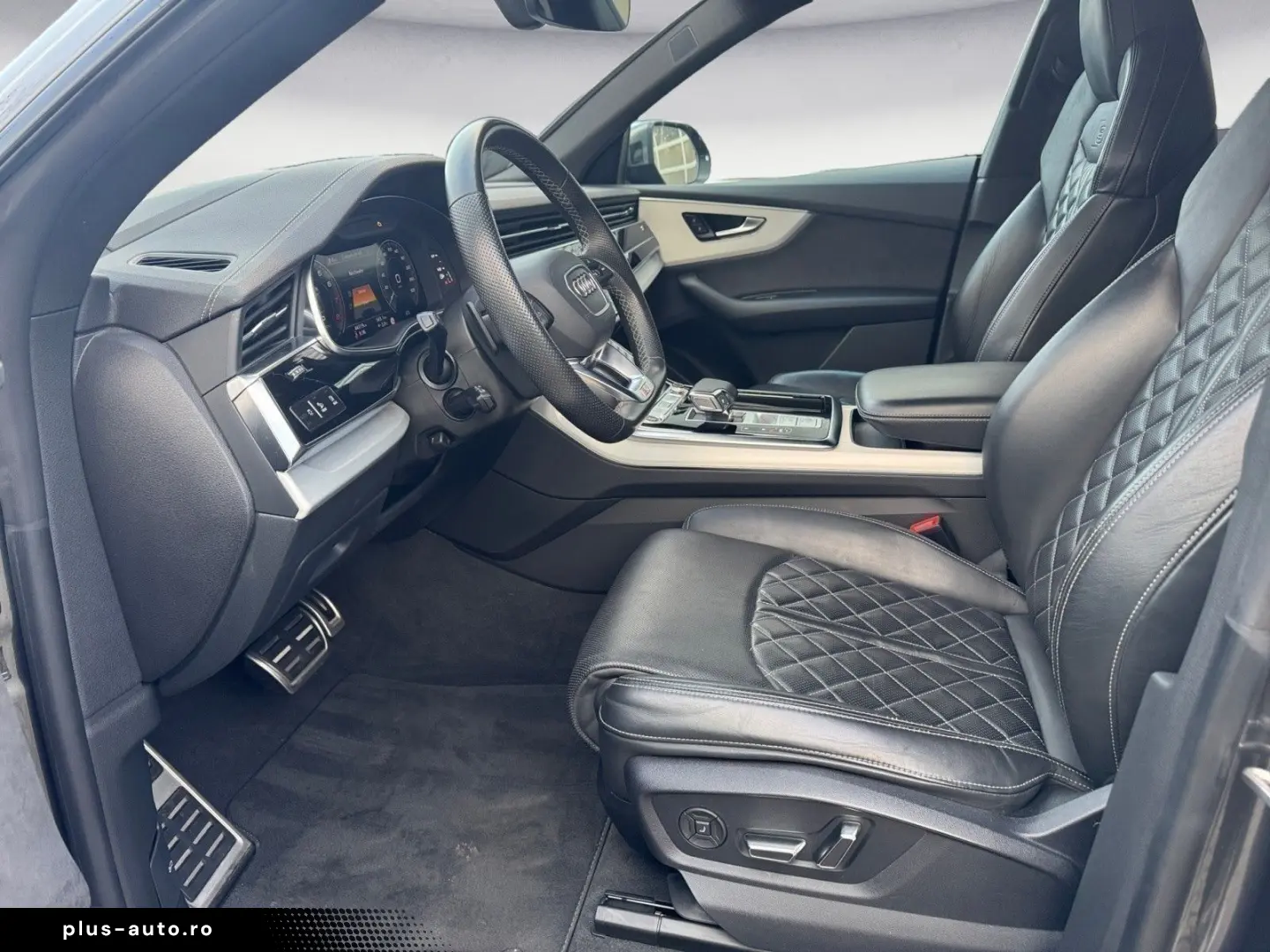 AUDI Q8 55 TFSIe quattro tiptronic S line  Parken HD