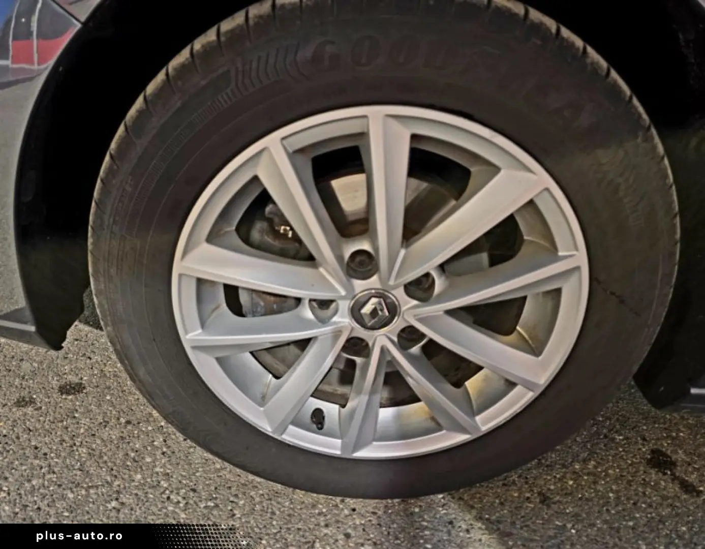 RENAULT MEGANE 1.3 TCe 116CP Zen