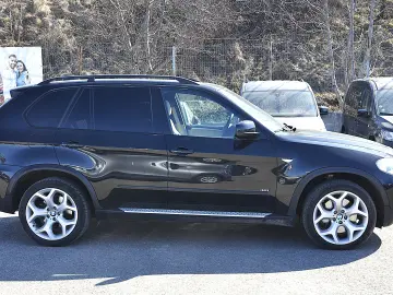 BMW X5M V8 4.8i xDRIVE 355CP