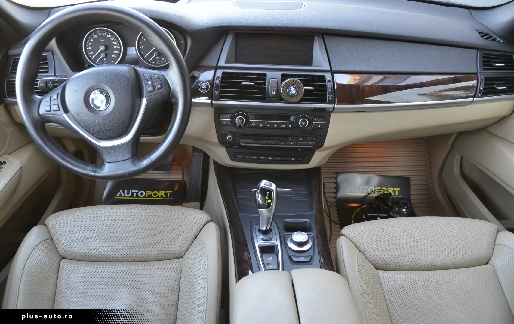 BMW X5M V8 4.8i xDRIVE 355CP