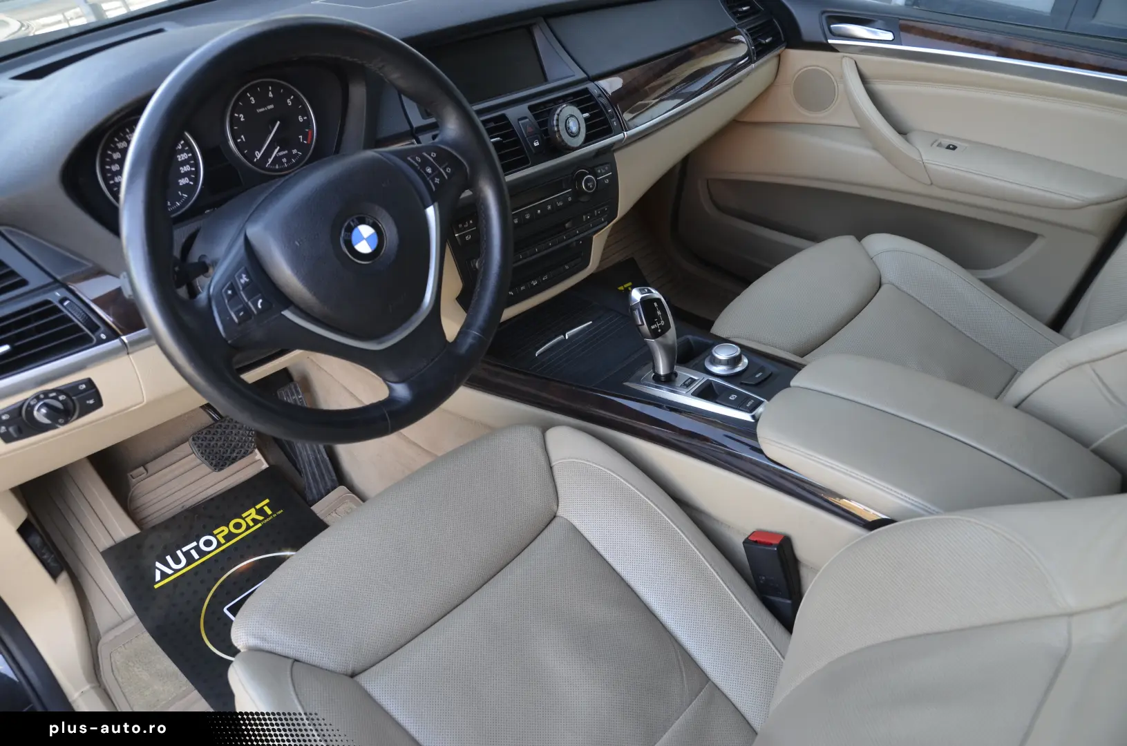 BMW X5M V8 4.8i xDRIVE 355CP