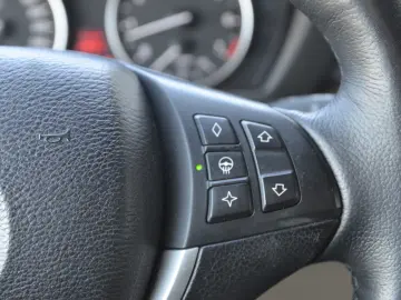 BMW X5M V8 4.8i xDRIVE 355CP