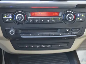 BMW X5M V8 4.8i xDRIVE 355CP