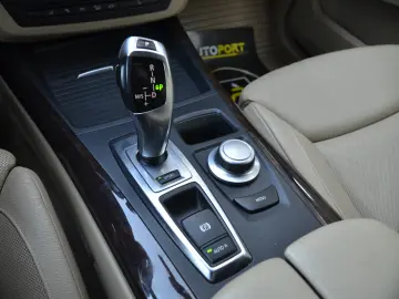 BMW X5M V8 4.8i xDRIVE 355CP