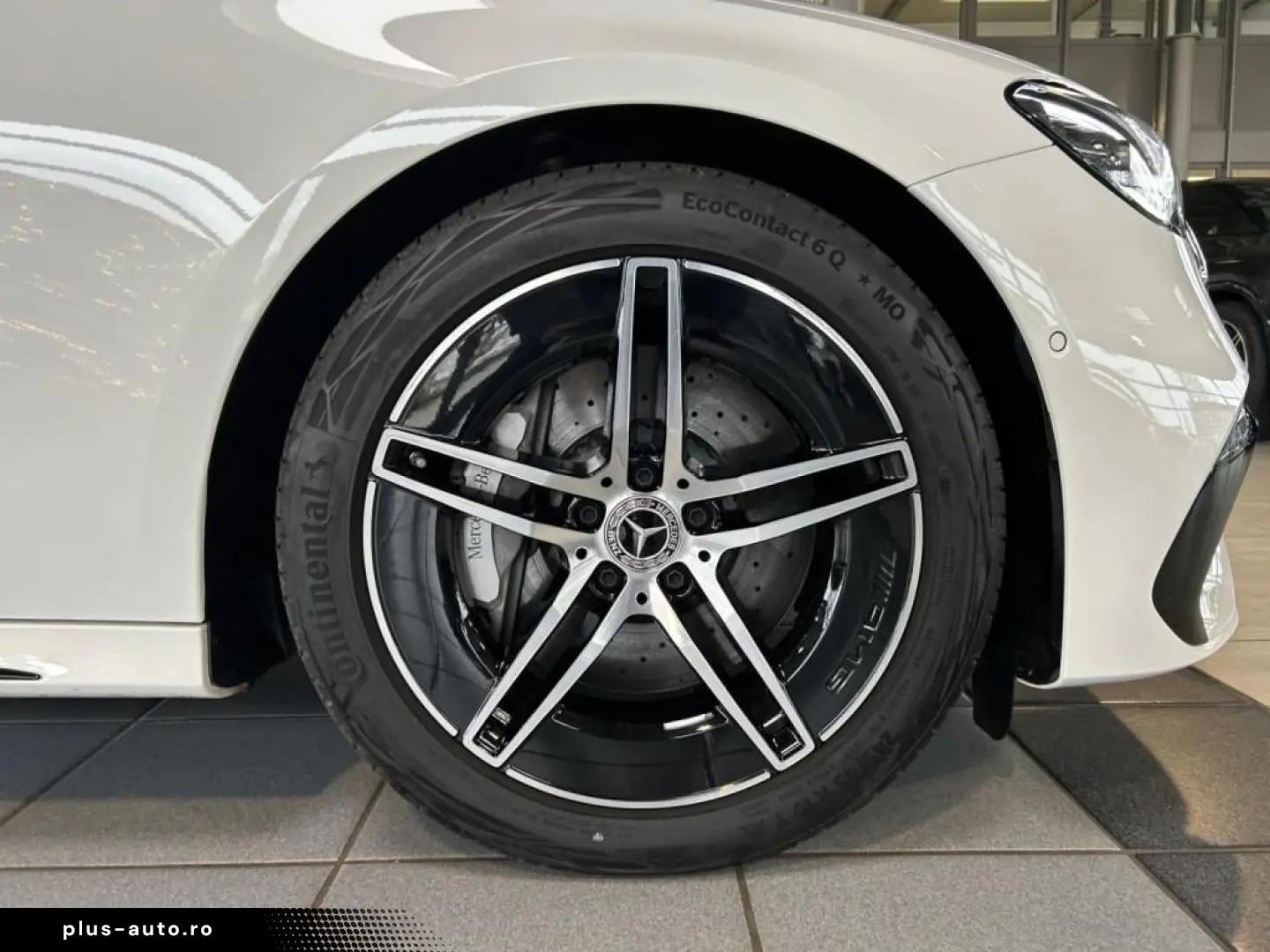 MERCEDES-BENZ E 200 Limousine AMG SUPERSCREEN DIGITAL 360