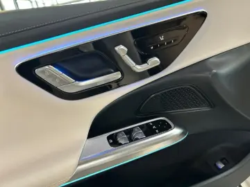 MERCEDES-BENZ E 200 Limousine AMG SUPERSCREEN DIGITAL 360