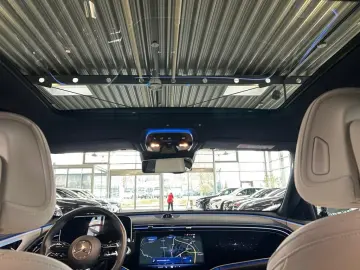 MERCEDES-BENZ E 200 Limousine AMG SUPERSCREEN DIGITAL 360