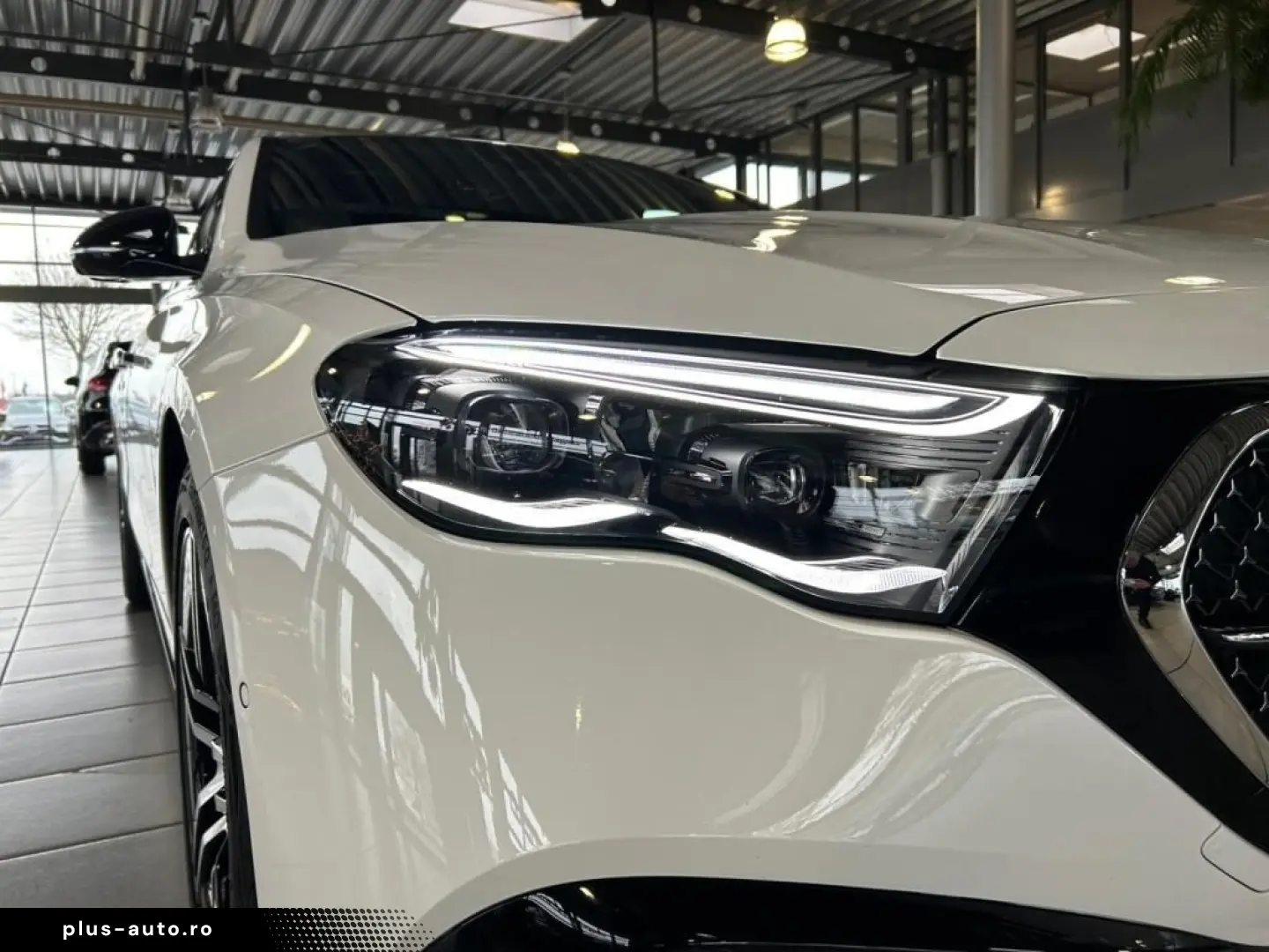 MERCEDES-BENZ E 200 Limousine AMG SUPERSCREEN DIGITAL 360