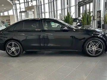 MERCEDES-BENZ E 200 AMG Night Superscreen Memory Dis&hellip;