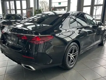 MERCEDES-BENZ E 200 AMG Night Superscreen Memory Dis&hellip;