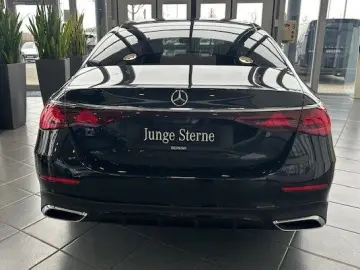 MERCEDES-BENZ E 200 AMG Night Superscreen Memory Dis&hellip;