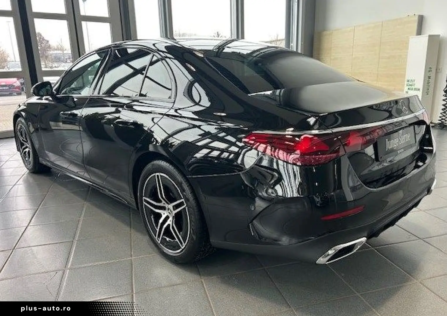 MERCEDES-BENZ E 200 AMG Night Superscreen Memory Dis&hellip;