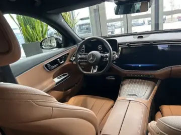 MERCEDES-BENZ E 200 AMG Night Superscreen Memory Dis&hellip;