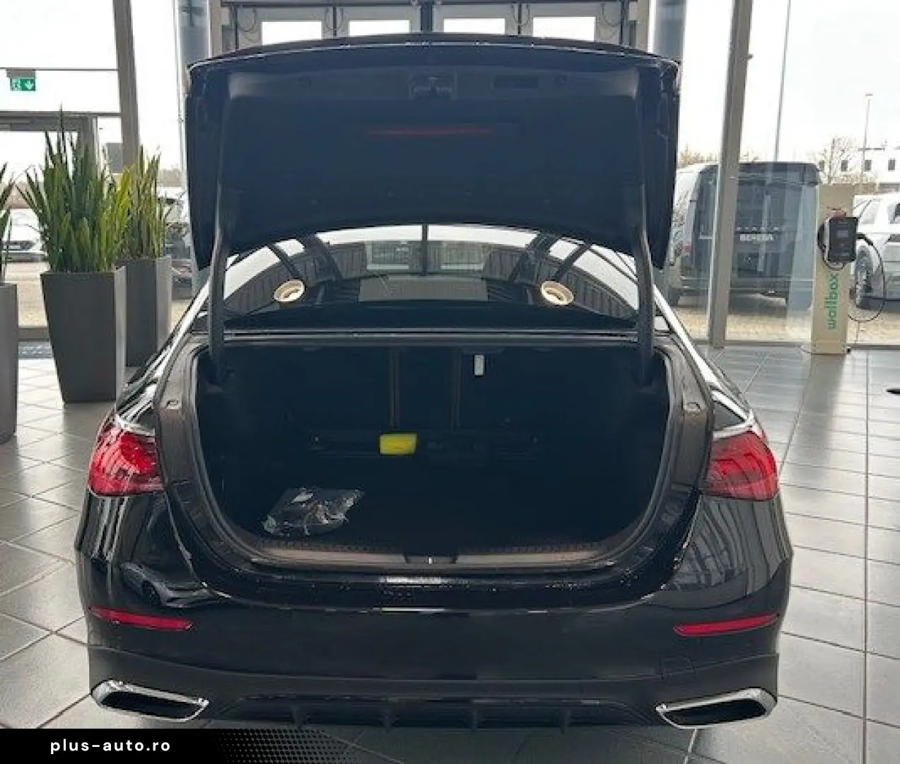 MERCEDES-BENZ E 200 AMG Night Superscreen Memory Dis&hellip;