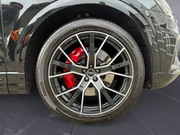 AUDI Q8 55 TFSIe quattro tiptronic S line  PARKEN HD-