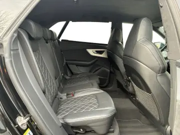 AUDI Q8 55 TFSIe quattro tiptronic S line  PARKEN HD-