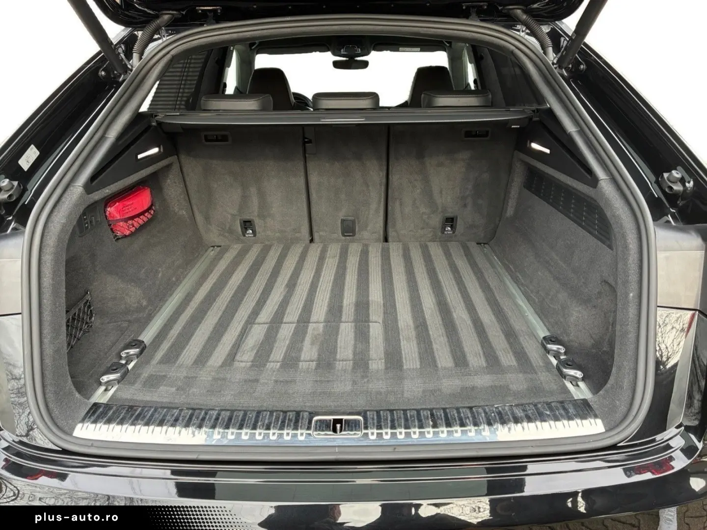 AUDI Q8 55 TFSIe quattro tiptronic S line  PARKEN HD-