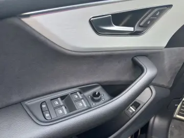 AUDI Q8 50 TDI Q S LINE LM22 B&O STHZG