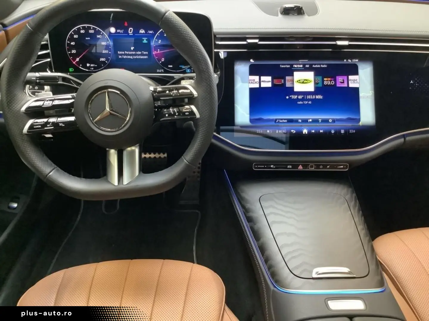 MERCEDES-BENZ E 200 AMG SUPERSCREEN