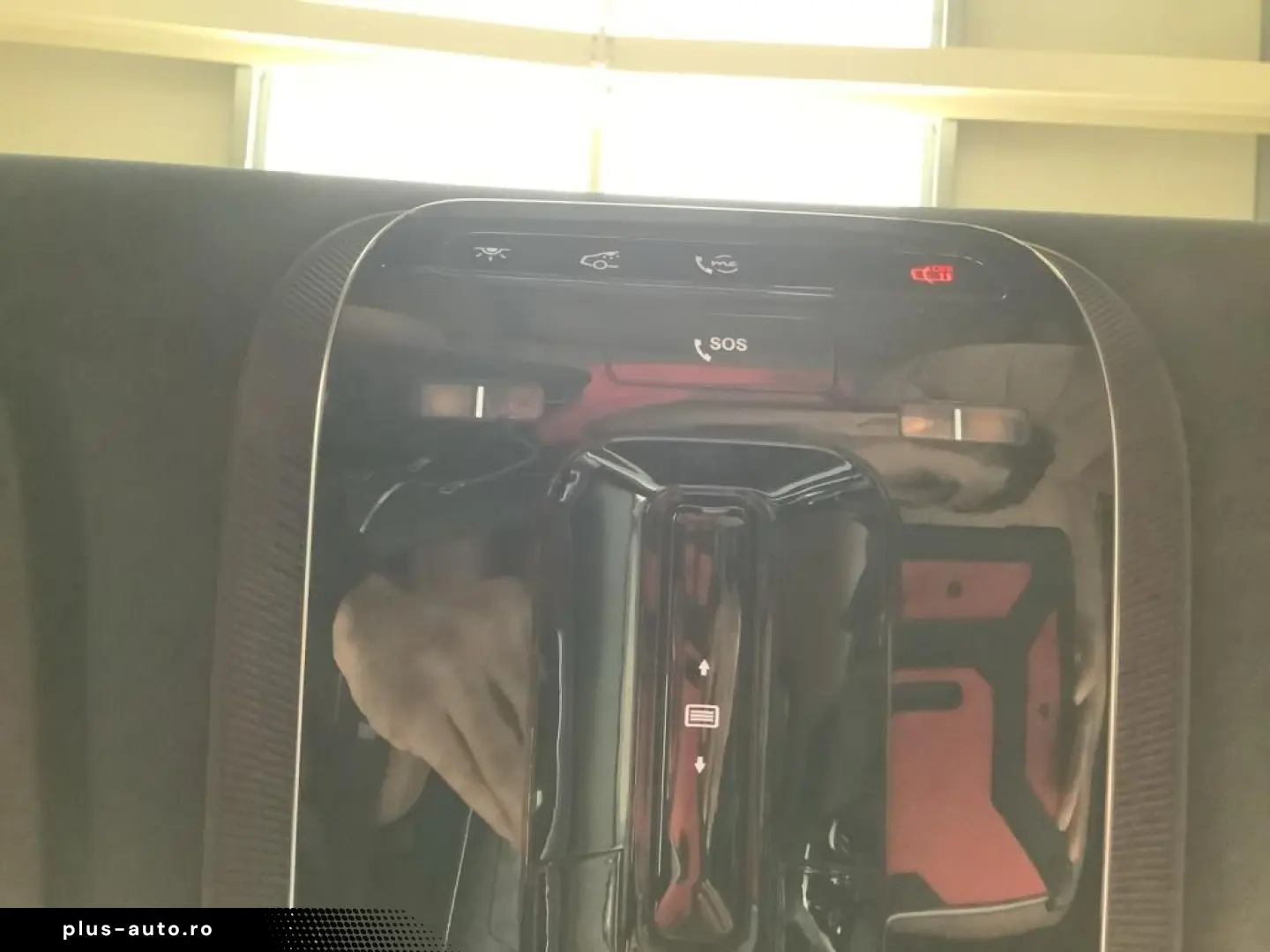 MERCEDES-BENZ E 200 AMG SUPERSCREEN