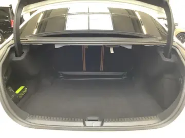 MERCEDES-BENZ E 200 AMG SUPERSCREEN