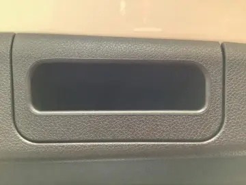 MERCEDES-BENZ E 200 AMG SUPERSCREEN