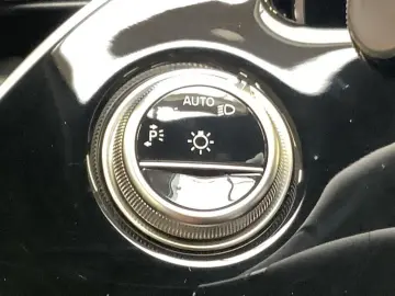 MERCEDES-BENZ E 200 AMG SUPERSCREEN