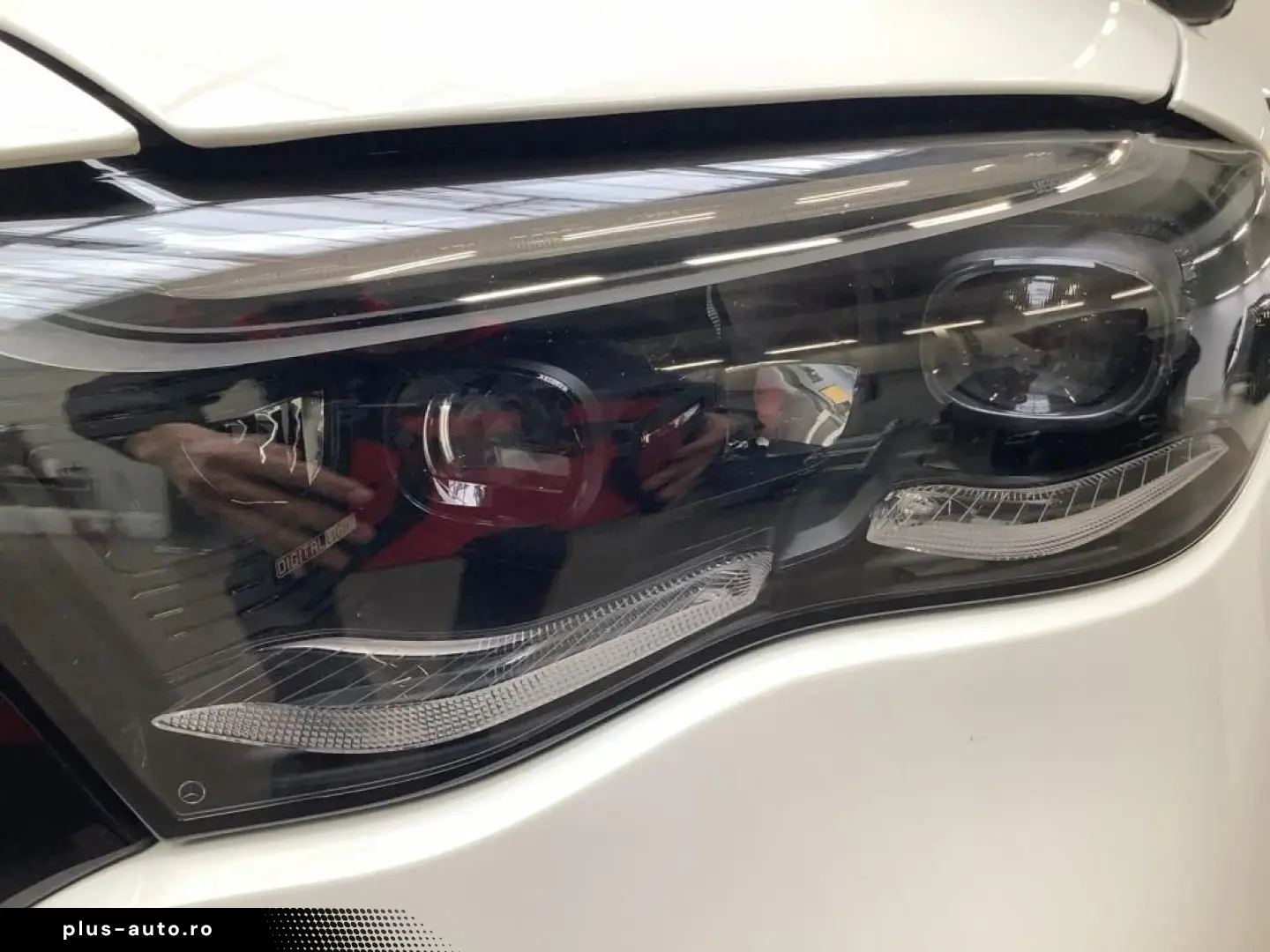 MERCEDES-BENZ E 200 AMG SUPERSCREEN