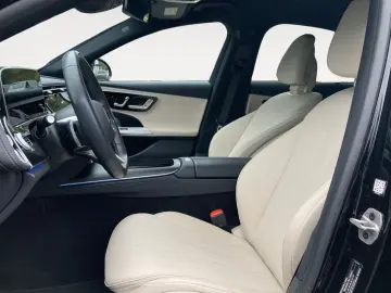 Mercedes-Benz E 200 Lim AMG' Superscreen Burmester
