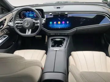 Mercedes-Benz E 200 Lim AMG' Superscreen Burmester