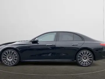 Mercedes-Benz E 200 Lim AMG' Superscreen Burmester
