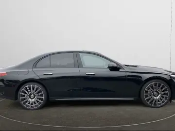 Mercedes-Benz E 200 Lim AMG' Superscreen Burmester