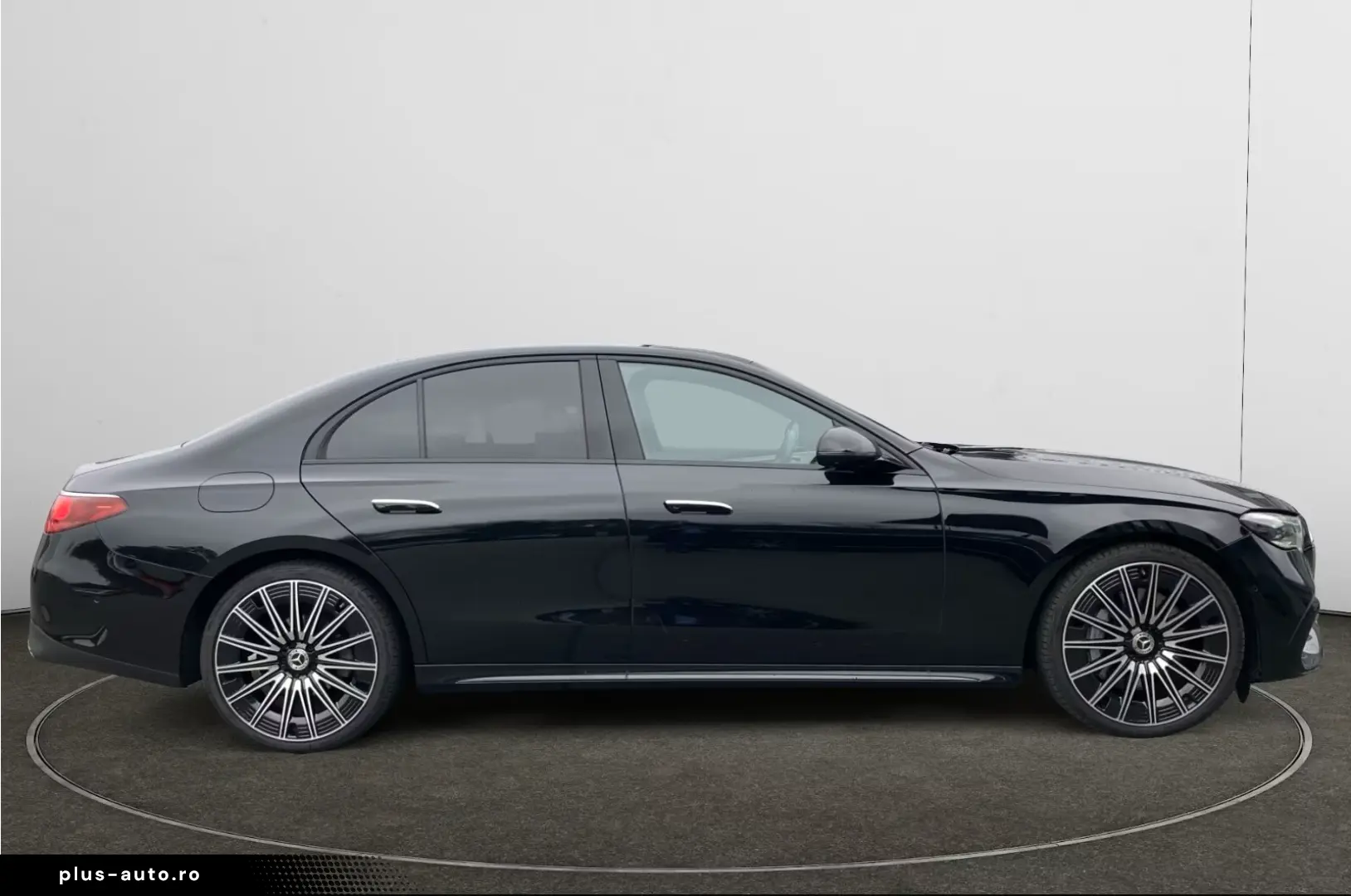 Mercedes-Benz E 200 Lim AMG' Superscreen Burmester