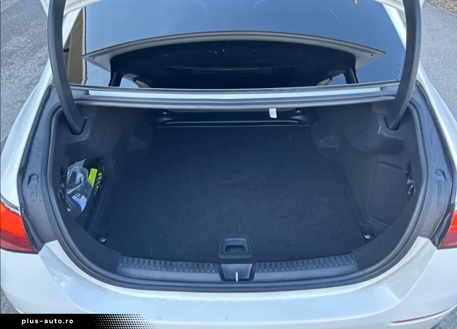 Mercedes-Benz E 200 EXCLUSIVE Premium Superscreen