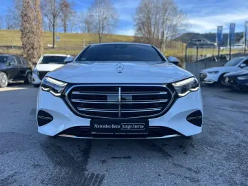Mercedes-Benz E 200 EXCLUSIVE Premium Superscreen