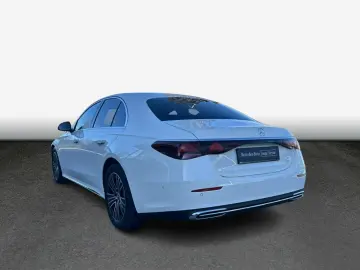 Mercedes-Benz E 200 EXCLUSIVE Premium Superscreen