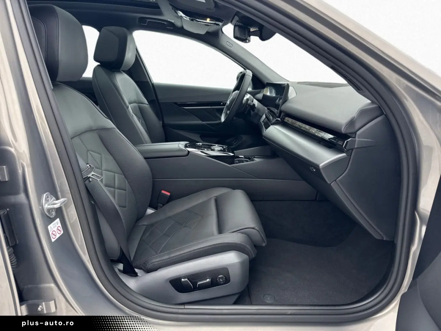 BMW 520i 549 - Anz PANO HK ALED StHz DAPro KomZu 18