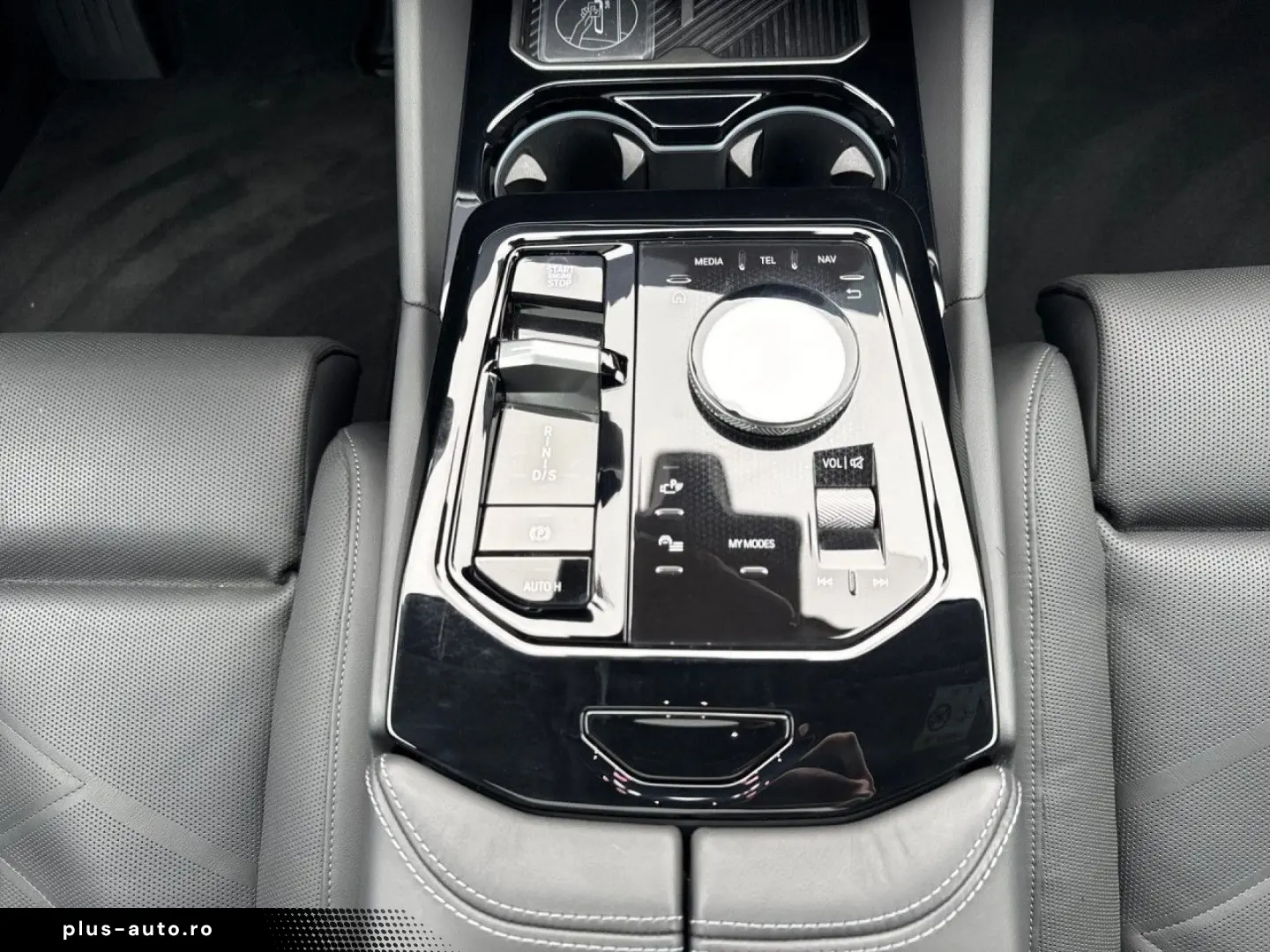 BMW 520i 549 - Anz PANO HK ALED StHz DAPro KomZu 18