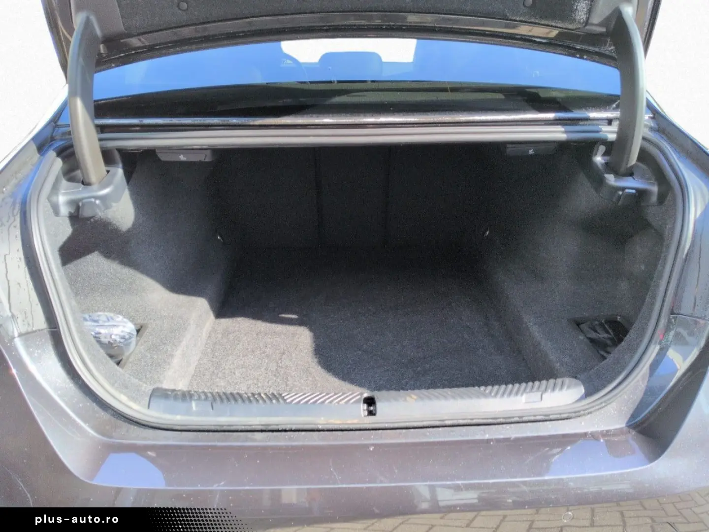 BMW 520i Aut.Lim.Adapt.LED LiCoProf H K PA  DA Memo