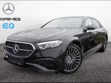 Mercedes-Benz E 200 4M AMG Superscreen Pano