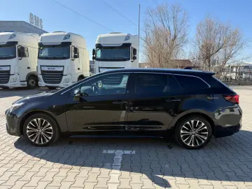 Toyota Corolla Touring Sports 2.0Hybrid–FACELIFT