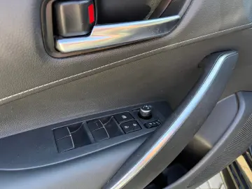 Toyota Corolla Touring Sports 2.0Hybrid–FACELIFT