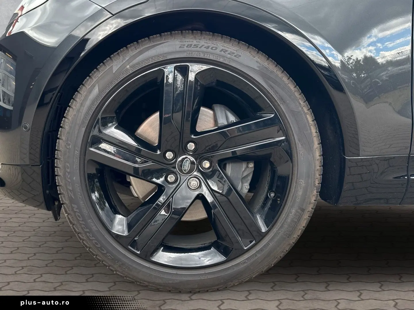 LAND ROVER Discovery D350 DYNAMIC HSE AHK HUD Massage