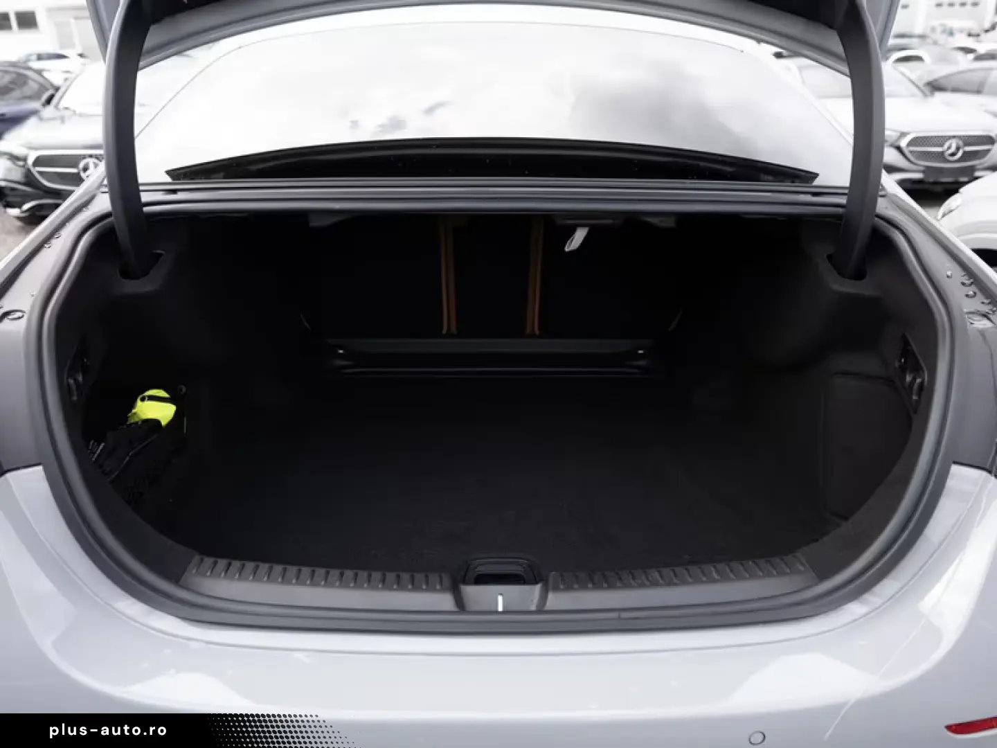 Mercedes-Benz E 200 AMG-Sport Pano Burm Superscreen