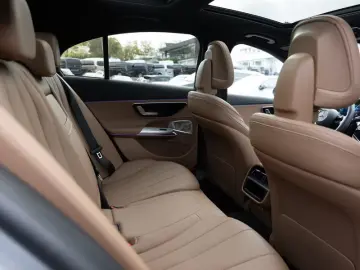 Mercedes-Benz E 200 AMG-Sport Pano Burm Superscreen
