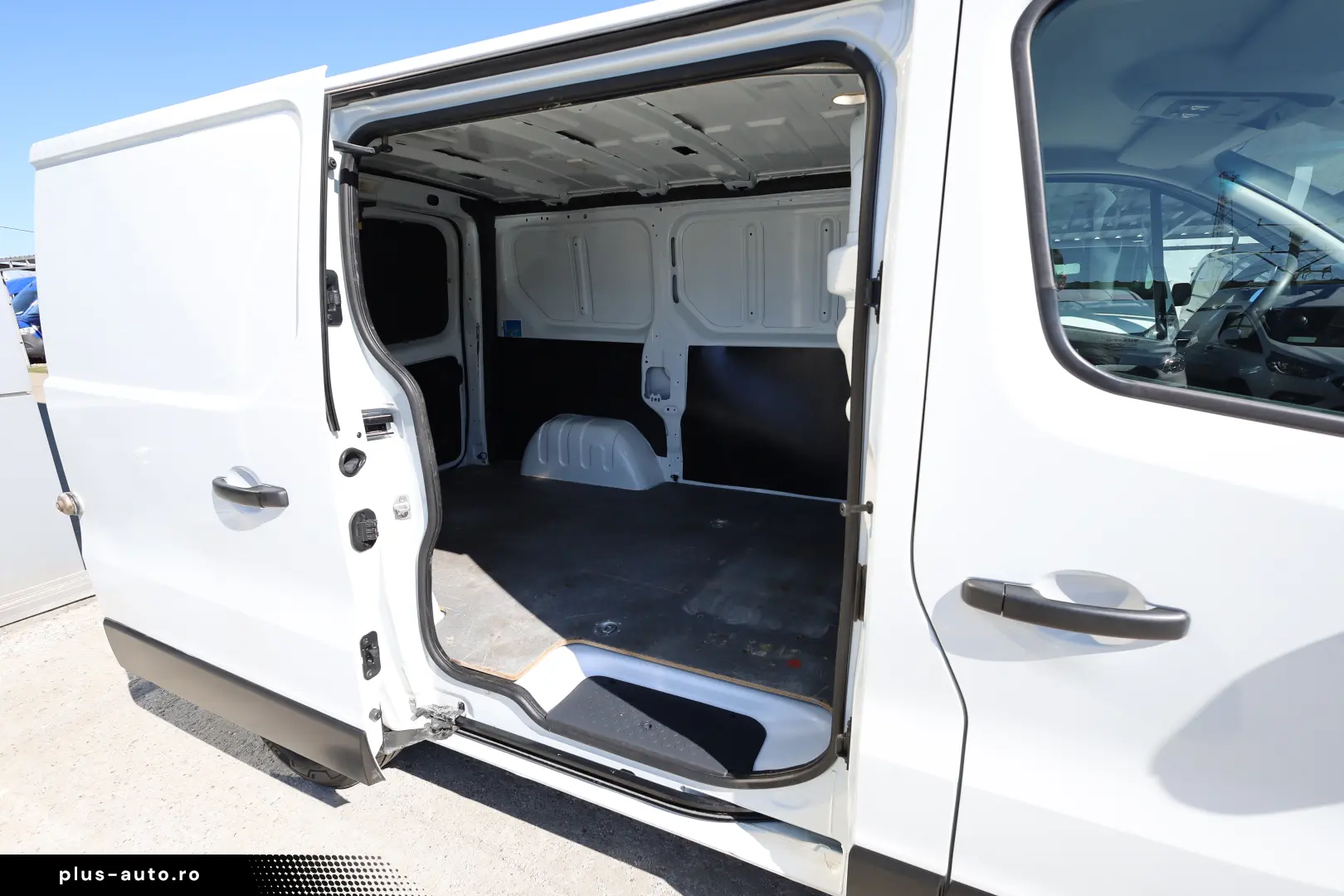 Renault Trafic L1H1 2.0D 130CP