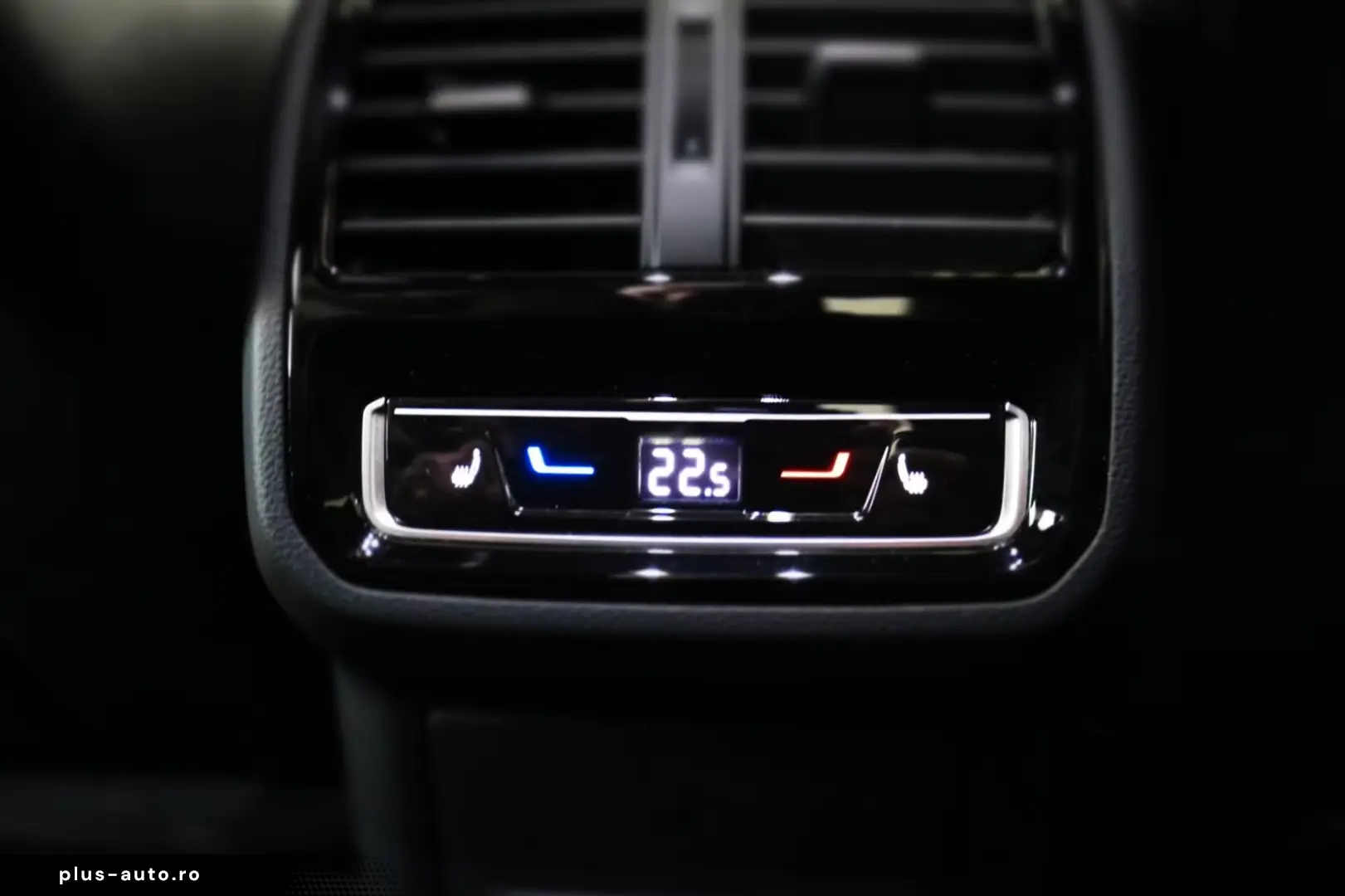 Volkswagen Arteon R-Line 4M DCC HUD Matrix Pano 360  Memory