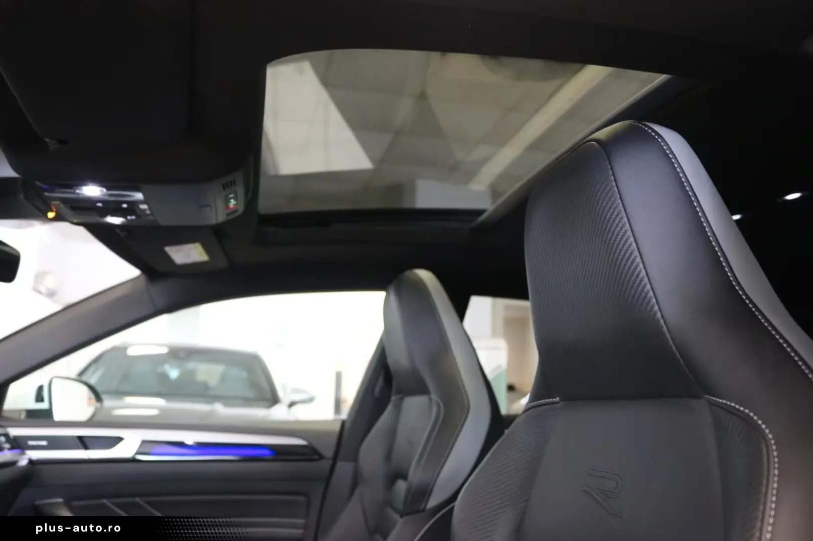 Volkswagen Arteon R-Line 4M DCC HUD Matrix Pano 360  Memory